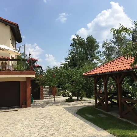 Vakantieboerderij W Starym Sadzie